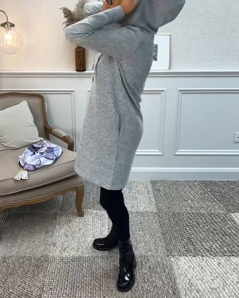 Eenvoudige jurk met effen kleur en capuchon