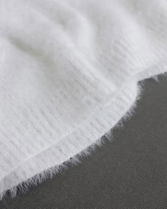 Pullover Kettingsdetail Off-The-Shoulder Pluizig