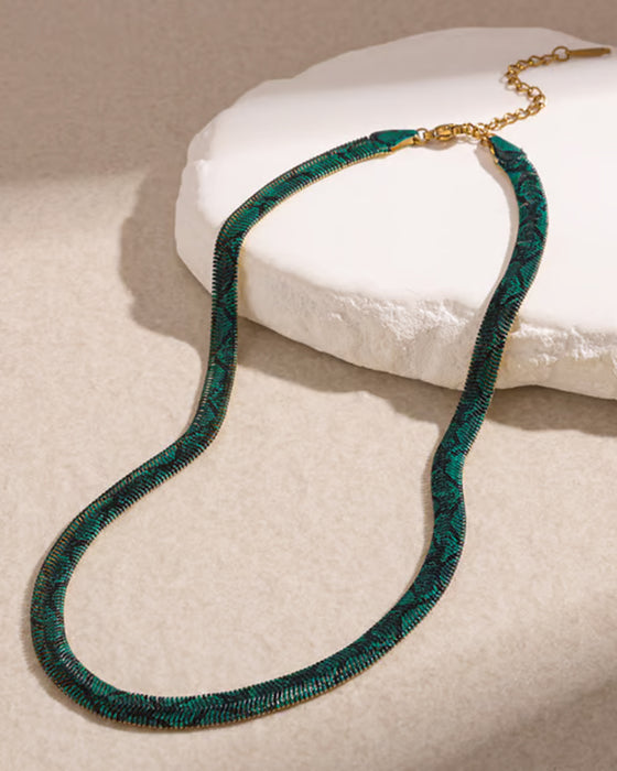 Slangen Statement Ketting – Een Symbool van Mystiek & Kracht