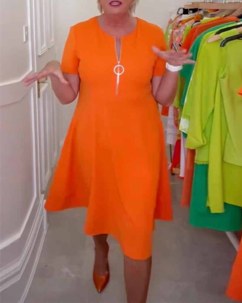 Modieuze effen kleur jurk met ritssluiting en korte mouw