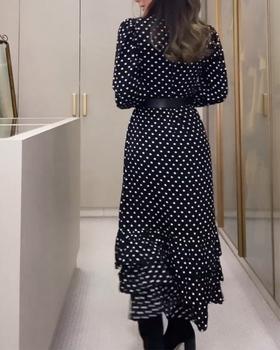 Modieuze polkadot jurk met knoop split en ruche