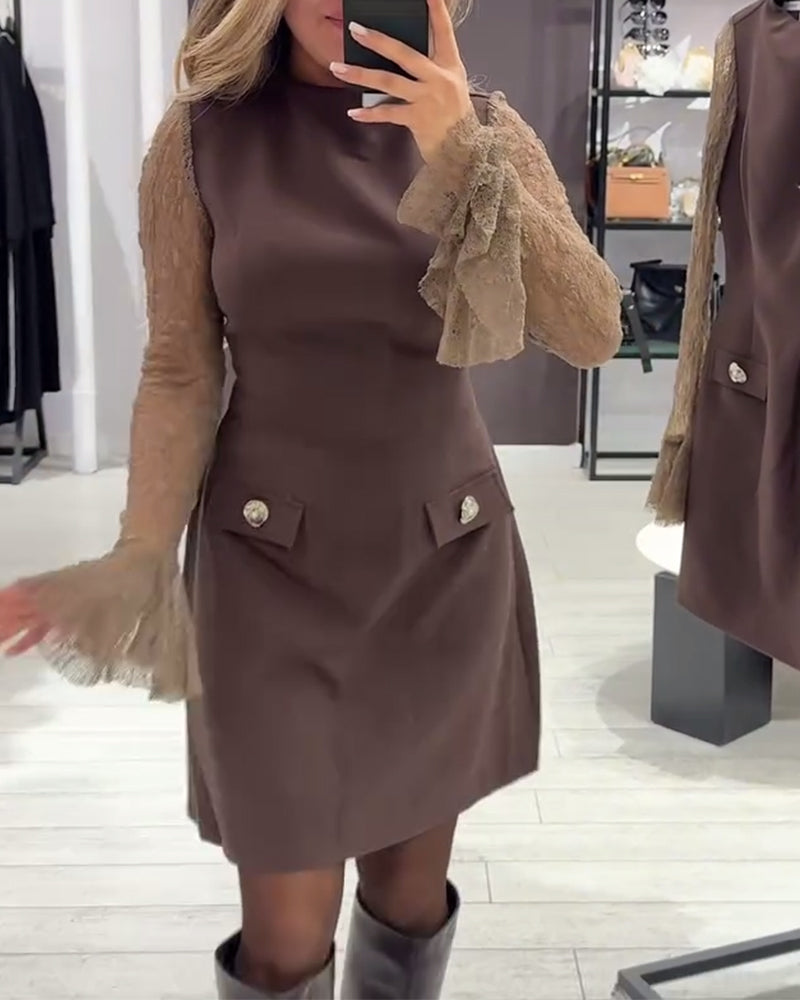 Stijlvolle En Elegante Jurk Met Klokmouwen