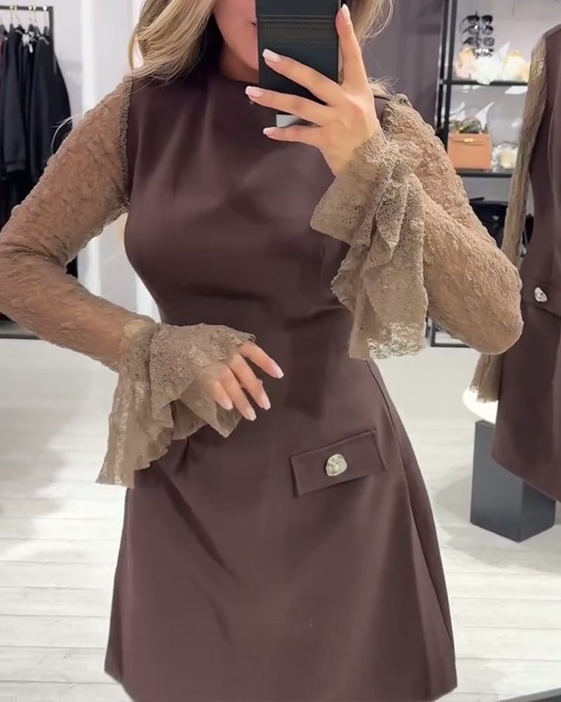 Stijlvolle En Elegante Jurk Met Klokmouwen