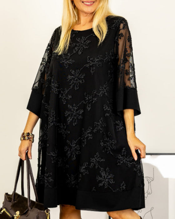 Effen Geborduurde Jurk Met Ronde Hals