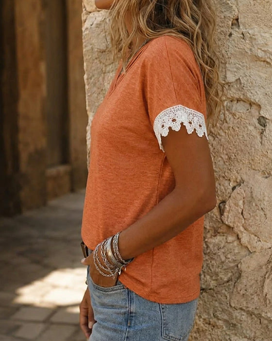 T-Shirt V-Hals Kruis Kant Patchwork