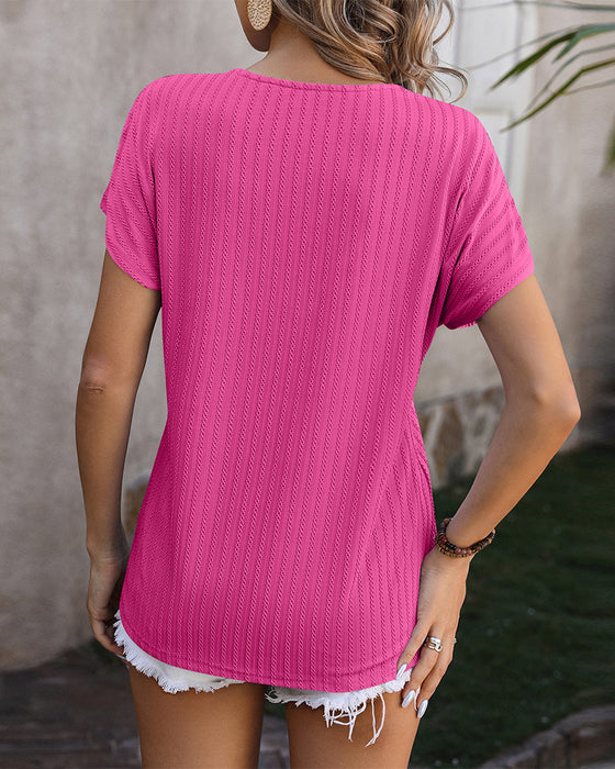 Top met V-hals en ketting