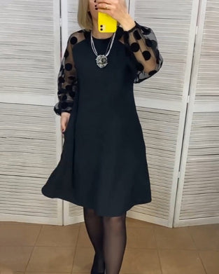 Jurk met elegante stijl en stippenpatroon