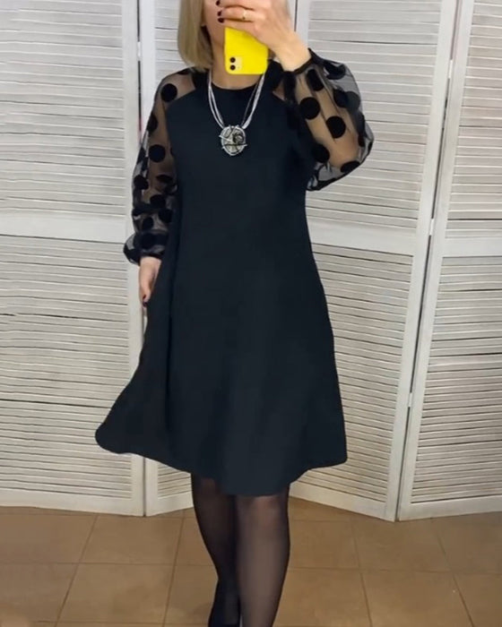 Jurk met elegante stijl en stippenpatroon