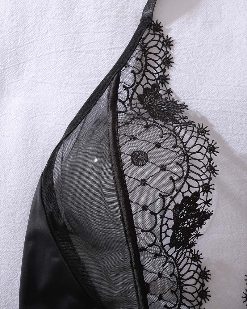 Doorzichtige Rugvrije One-Piece Lingerie Met Uitsnijdingen