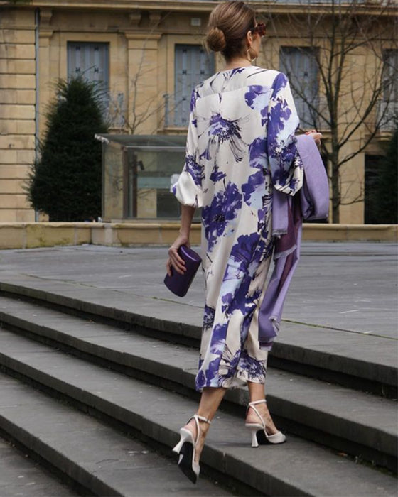 Elegante jurk met V-hals en print