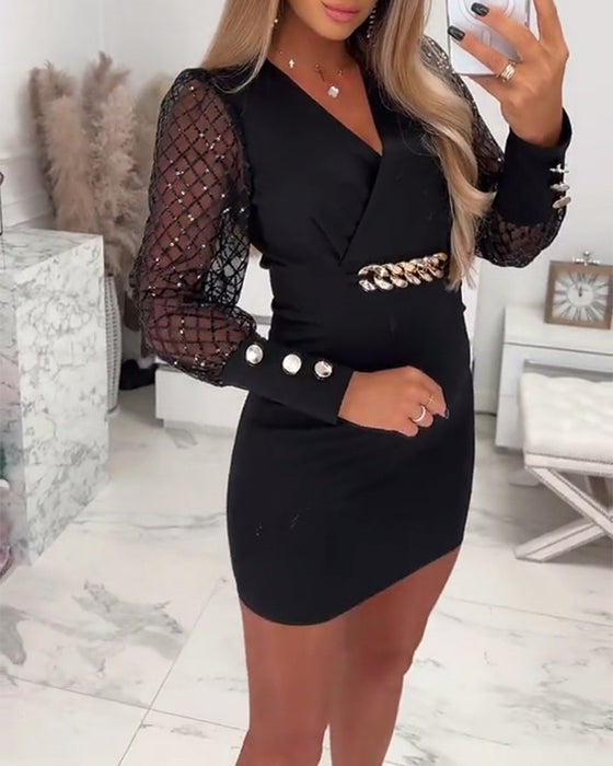 Jurk Met V-Hals Kettingknopen En Meshpatchwork