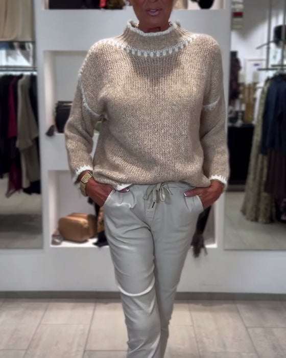 Veelzijdige Pullover Met Hoge Hals En Contrasterende Kleuren