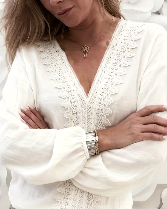 Blouse Elegant Kantrand V-Hals