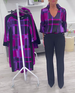 Grote geruite blouse met revers en V-hals
