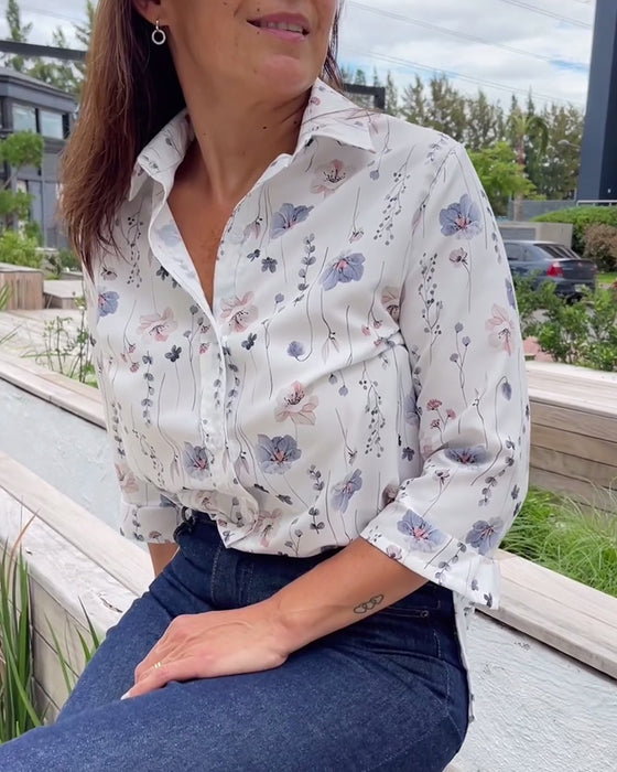 Elegant overhemd met revers en driekwart mouwen met bloemenprint