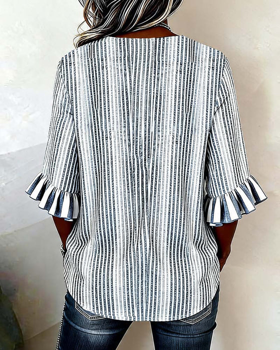 Gestreepte Blouse Met Ruchesmouwen