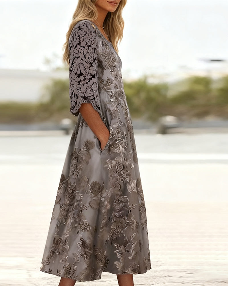 Jurk Met Ronde Hals En Drie-Kwart Mouwen