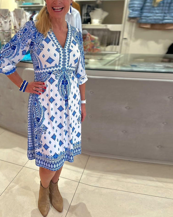 Elegante midi-jurk met V-hals