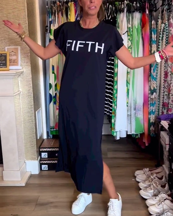 Casual jurk met letterprint en ruches aan de mouwen en split