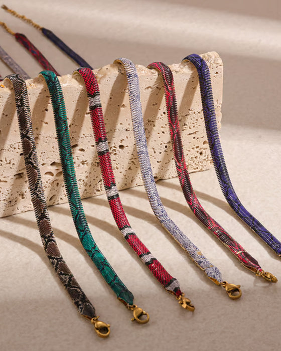 Slangen Statement Ketting – Een Symbool van Mystiek & Kracht