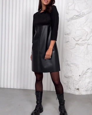 Gepaneelde leren jurk in effen kleur