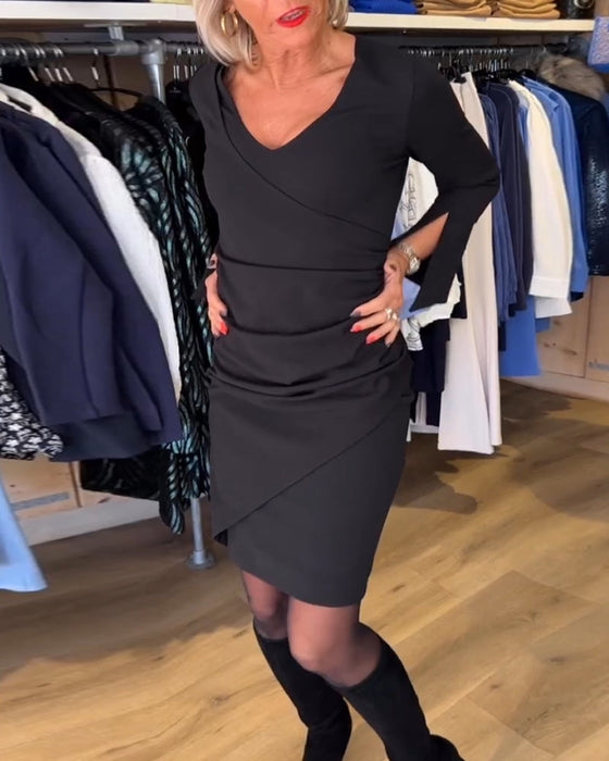 Jurk met V-hals en uitlopende mouw