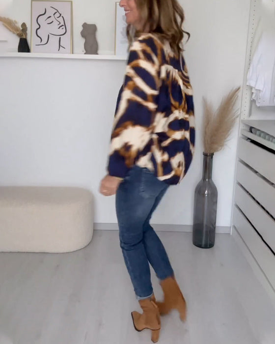 Nonchalante top met V-hals print