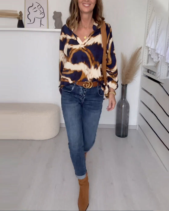 Nonchalante top met V-hals print