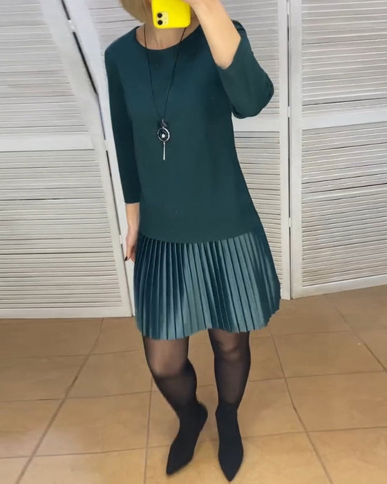 Jurk met geplooide panelen en effen kleuren