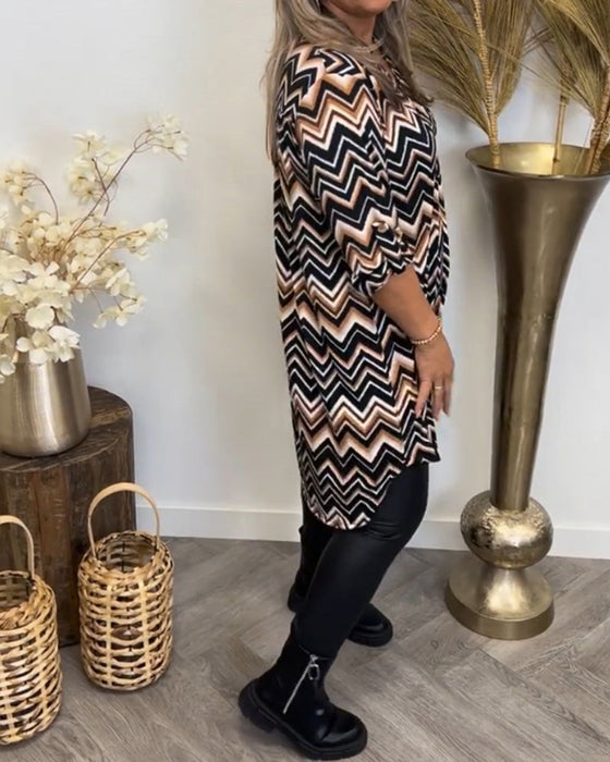 Jurk met V-hals en golfprint