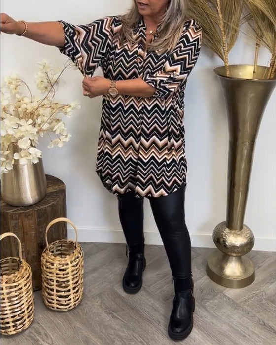 Jurk met V-hals en golfprint