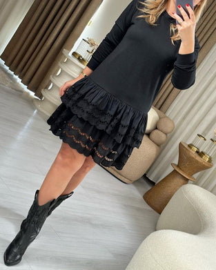 Elegante kanten jurk met lange mouwen