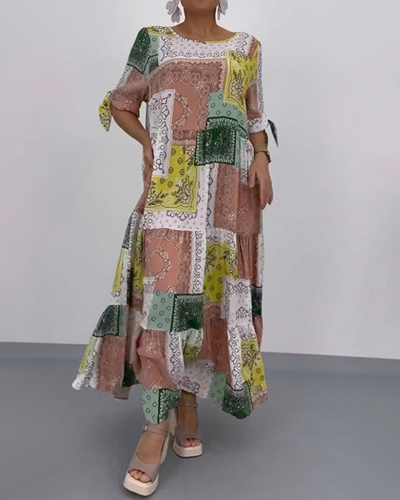 Wijde lange jurk met ronde hals en vierkante print