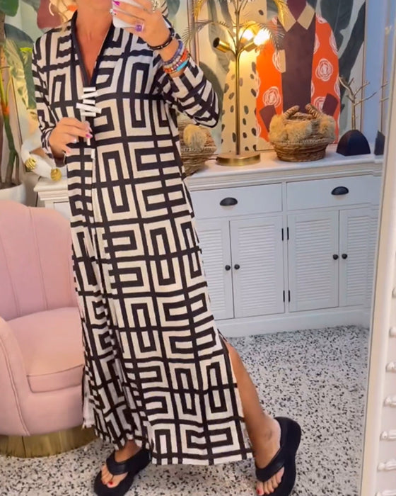 Jurk met geometrische print en V-hals